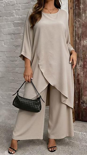 Kompleti: Kompleti
Cena 3600
Vel. do 4xl
V30 — 1