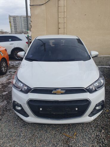 Chevrolet: Chevrolet Spark: 2016 г., 1 л, Вариатор, Бензин, Хэтчбэк