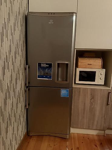 irşad iphone 13: İşlənmiş 2 qapılı Indesit Soyuducu Satılır, rəng - Gümüşü, Təkərli — 1
