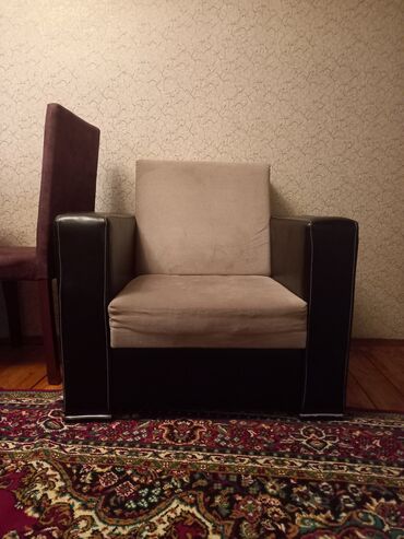 Kreslolar: İşlənmiş, Kreslo, Parça, Kredit yoxdur, Çatdırılma yoxdur