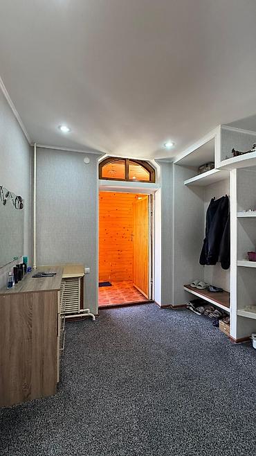 Продажа коттеджей и домов: 5 и более комнат, 219 м², 4 соток, Бишкек, Церковь Агентство недвижимости — 13