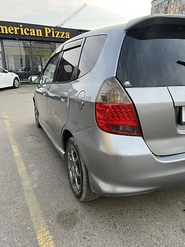 Honda: Honda Fit: 2005 г., Вариатор, Бензин, Хэтчбэк — 6