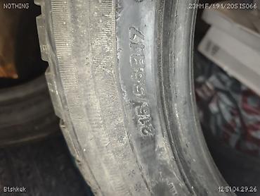 Шины: Зимние шины 215/65 R17 - Размер: 215/65 R17 (маркировка на борте). - — 4