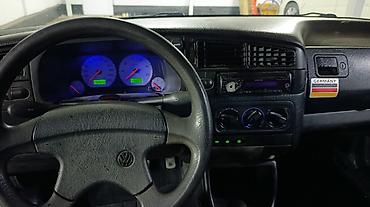 Volkswagen: Volkswagen Vento: 1997 г., 1.8 л, Механика, Бензин, Седан — 9