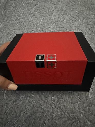 106 saat: Tissot qol saatı. Klassik və zərif dizayna malik model qızılı rəngli — 4