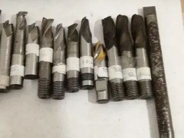 Ostali uređaji: Glodalo 10mm, 10,5mm Cena je po komadu Pre kupovine proveriti koja — 9