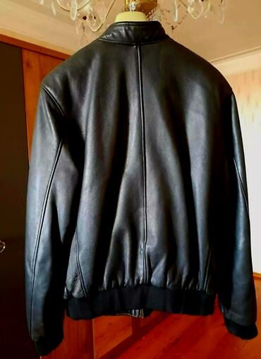 qara cins pencekler: Təmiz.Əsil.Dəri. İşlənmiş. Arıq,bədən,boy,175,185,sm
