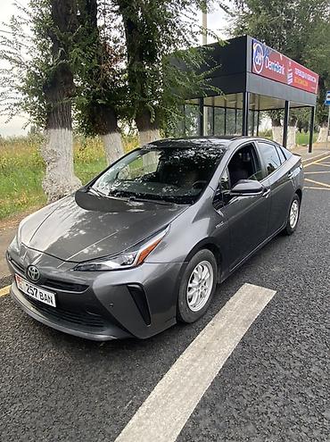 Toyota: Toyota Prius: 2019 г., Гибрид, Хэтчбэк — 4