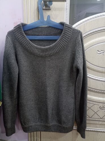 черный свитер: Женский свитер, США, Средняя модель