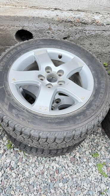 шины шипованные: Литые Диски R 16 Toyota, Пара, Б/у