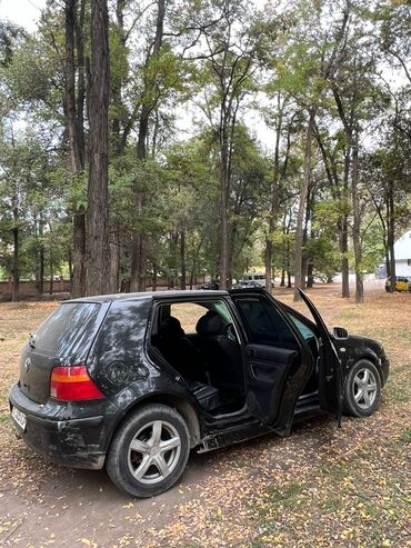 Volkswagen: Volkswagen Beetle (Pre-1998): 1998 г., 1.8 л, Механика, Бензин, Хэтчбэк