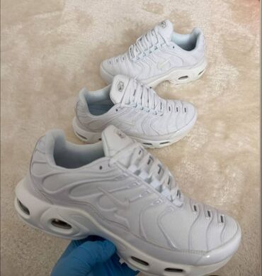 Ostalo: 36 do 46, zavisi od modela
3300 — 9