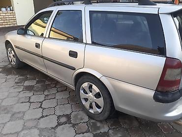 яндекс коробка: Opel Vectra: 1998 г., 2 л, Механика, Бензин, Универсал — 5