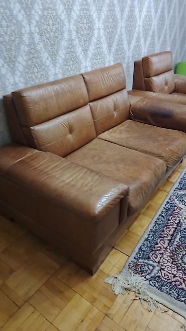 tek kreslolar: Qəhvəyi rəngdə dəri divan dəsti - Material: təbii dəri üzü, yumşaq — 2