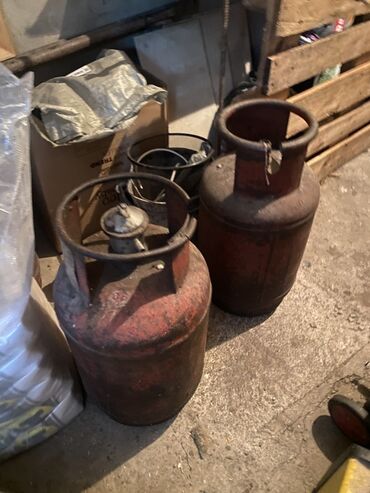 газовая горелка для похода: Газовые баллоны.Есть заправленные. Подойдут для различных целей