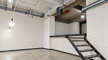 open space: Сдаётся подвальное коммерческое помещение 90 м² — первая линия — 8