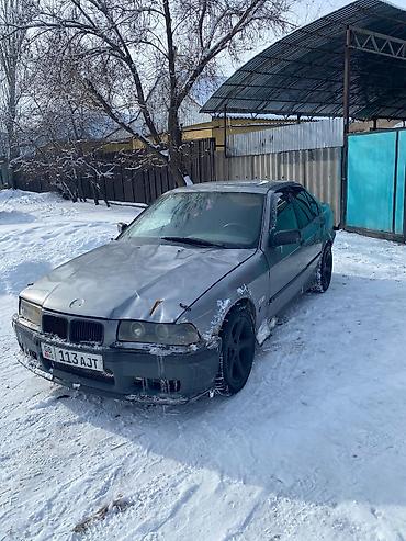 BMW: BMW 3 series: 1992 г., 1.8 л, Механика, Бензин, Седан at lalafo.kg — 4 BMW: BMW 3 series: 1992 г., 1.8 л, Механика, Бензин, Седан — 4