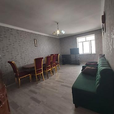 Uzunmüddətli kirayə evlər: 2 mərtəbəli həyət ev kirayə ev 3otaq - Plan: geniş zal, ayrıca — 10