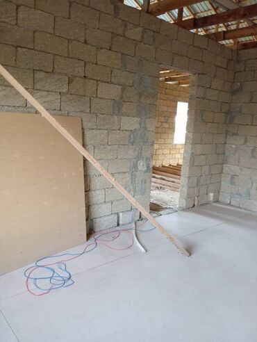 Həyət evləri və villaların satışı: 5 otaqlı, 8 kv. m, Orta təmir — 16