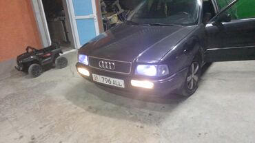 Audi: Audi 80: 1992 г., 2 л, Механика, Бензин, Седан