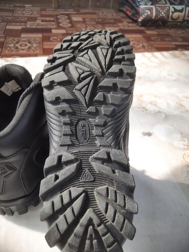 домашние халаты больших размеров: Треккинговые ботинки S-TEP, размер 40. - Материал верха: черная кожа at lalafo.kg домашние халаты больших размеров: Треккинговые ботинки S-TEP, размер 40. - Материал верха: черная кожа
