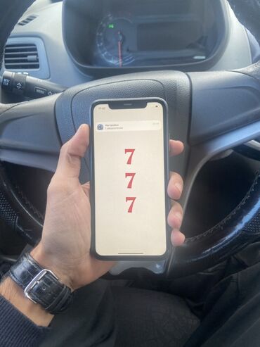 ipad 8 nesil 32 gb: IPhone 11, 128 GB, Qara, Face ID