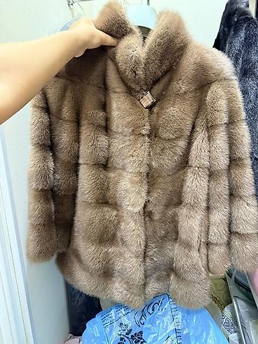 Шубы: Срочно продам шубы! 1)Цена на черную греческую цельную автоледи шубу — 7