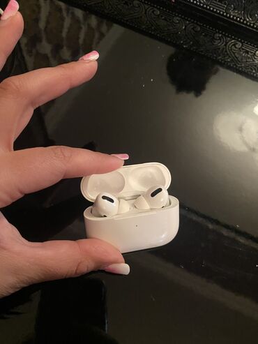 İşlənmiş Simsiz (Bluetooth) Qulaqcıqlar, Apple, rəng - Ağ