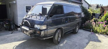 купить диски на делику: Mitsubishi Delica: 1993 г., 2.4 л, Автомат, Бензин, Минивэн