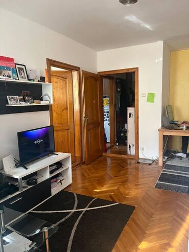 sobe za izdavanje sremska mitrovica: 2 sobe