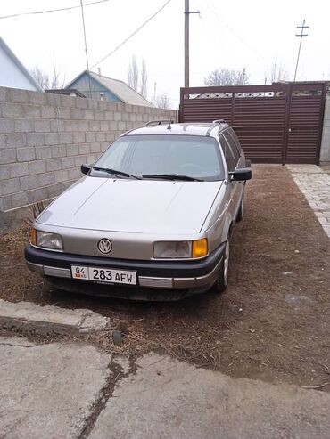 фара жаз: Volkswagen Passat: 1992 г., 1.8 л, Механика, Бензин, Универсал