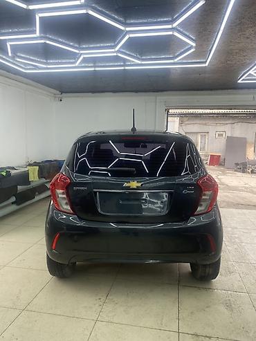 фильдер: Chevrolet Spark: 2016 г., 1 л, Автомат, Бензин, Хетчбек — 9