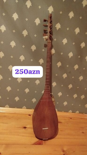 фано инструмент: 25 ilin sazidir Aşıq Muradın el isidir 250 AZN satılır nəğd alıcıya