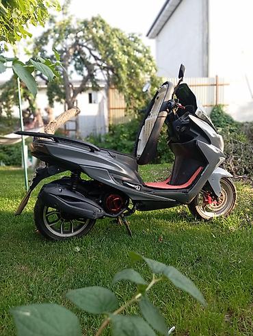Скутер (спортивный макси-стиль), Продам скутер 180куб!! Родной