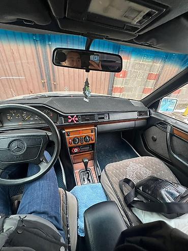 Mercedes-Benz: Mercedes-Benz W124: 1993 г., 2.2 л, Автомат, Бензин, Седан — 7