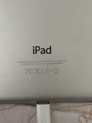 Tableti: Na prodaju ipad za delove  Imaju iCloud  Cena 20€ komad  Broj telefona — 2
