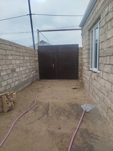 Həyət evləri və villaların satışı: 4 otaqlı, 110 kv. m, Təmirsiz — 15