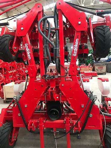 Другие сеялки: Вакуумная дисковая овощная сеялка Турецкого производства Год гарантии — 14