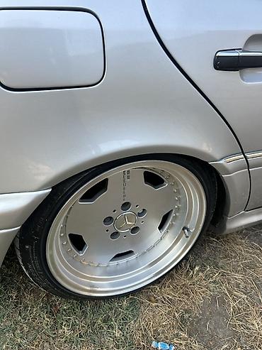 mercedes benz e250: Mercedes-Benz C-Class: 2.3 l | 1998 il Sedan — 6
