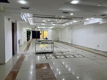 аренда места на рынке: İcarəyə verilir obyekt 300 m², 28 May m. 4 500 AZN/ay 300 m² Sahə — 7