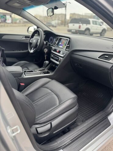 Hyundai: Hyundai Sonata: 2019 г., 2 л, Автомат, Газ, Седан — 7