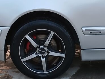 Disk təkərlər: İşlənmiş Disk təkər Mercedes-Benz 215 / 65 / R 16, 5 Boltlu