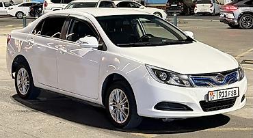 BYD: BYD E5: 2019 г., Электромобиль, Седан — 8