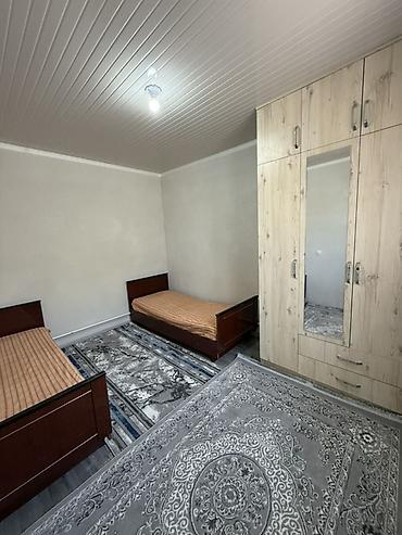 сдаю стол: 1 комната, Рынок Баят/Азиз Собственник, Семейным, от 3 месяцев, С мебелью полностью — 3