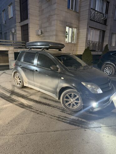 Toyota: Toyota ist: 2003 г., Автомат, Бензин, Хэтчбэк — 2