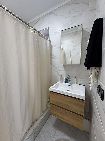 Продажа коттеджей и домов: 6 комнат и более, 270 м², 5 соток, Бишкек, Собственник — 16