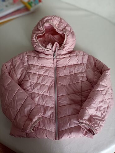 детская кожанная куртка: Куртка демисезонная от h&m на 5лет. вотсап
