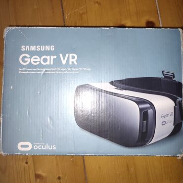 vr box qiymeti: Samsung Gear VR SM-R322 Virtual Reality Headset White (Uyğundur -