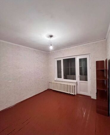 суточный квартира бишкек 2 комнат: 2 комнаты, С мебелью полностью