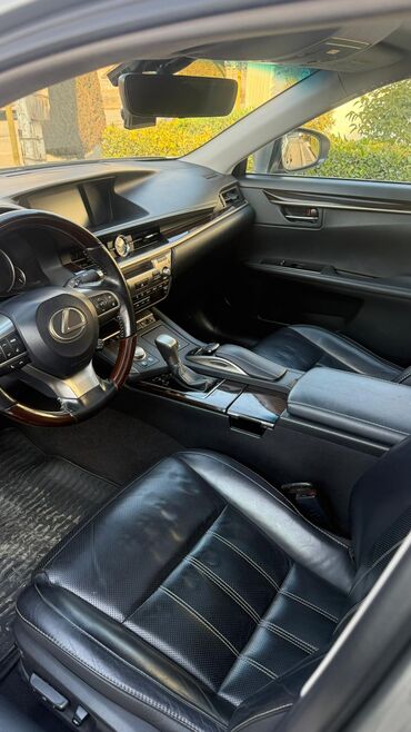 Lexus: Lexus ES: 2018 г., 2.5 л, Вариатор, Гибрид, Седан — 18